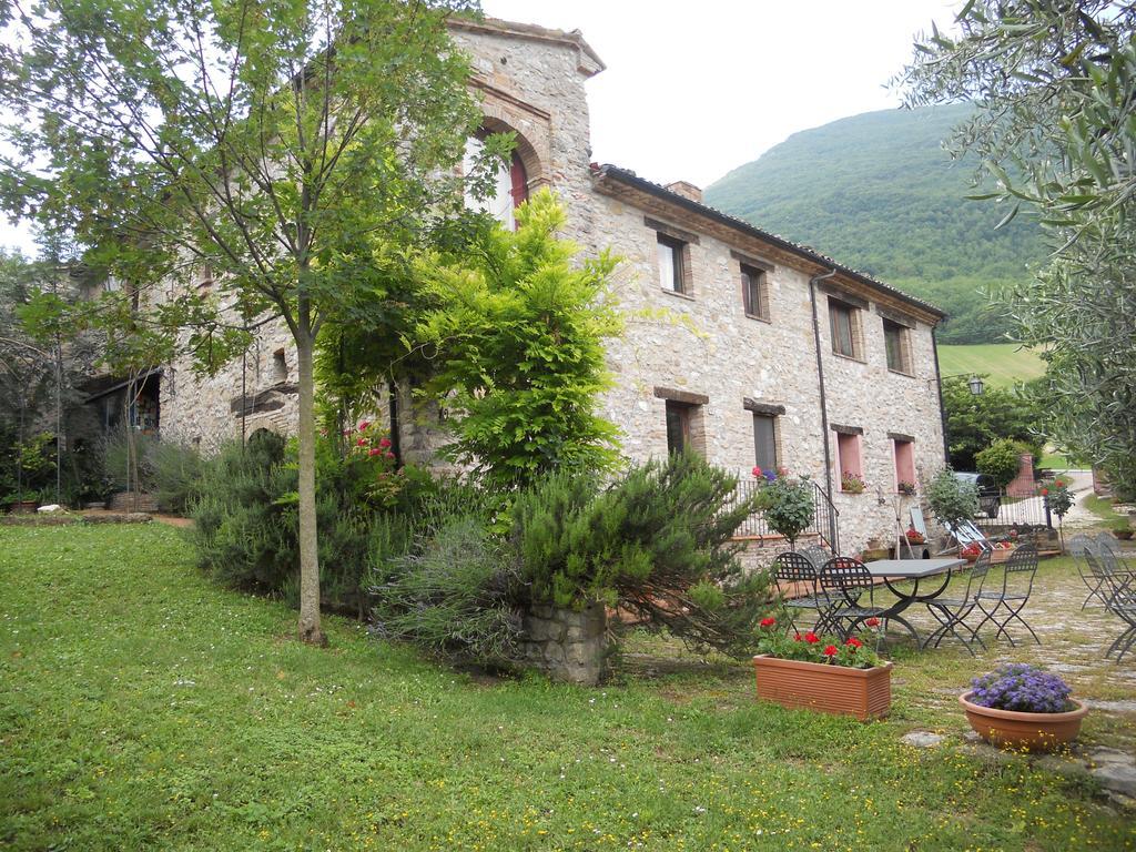 Il Giardino Degli Ulivi Villa Castelraimondo Buitenkant foto